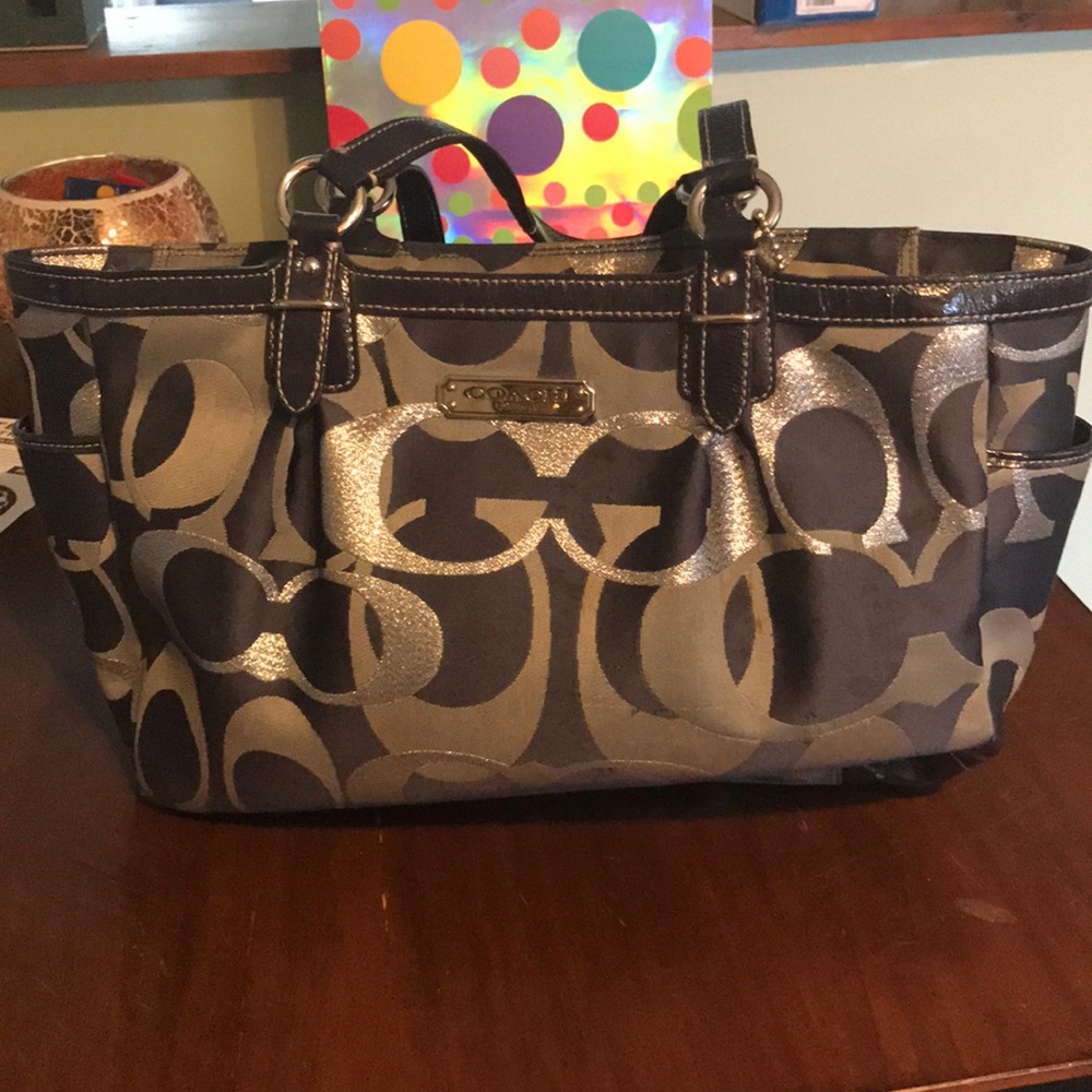 Coach purse- hardly used